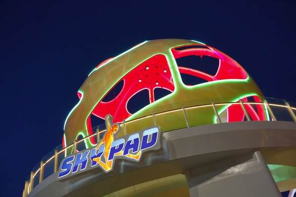 Royal Caribbean International, Mariner of the Seas, Sky Pad 2.jpg